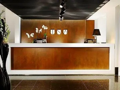 Ξενοδοχείο Century