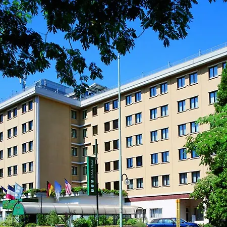 Century Milán